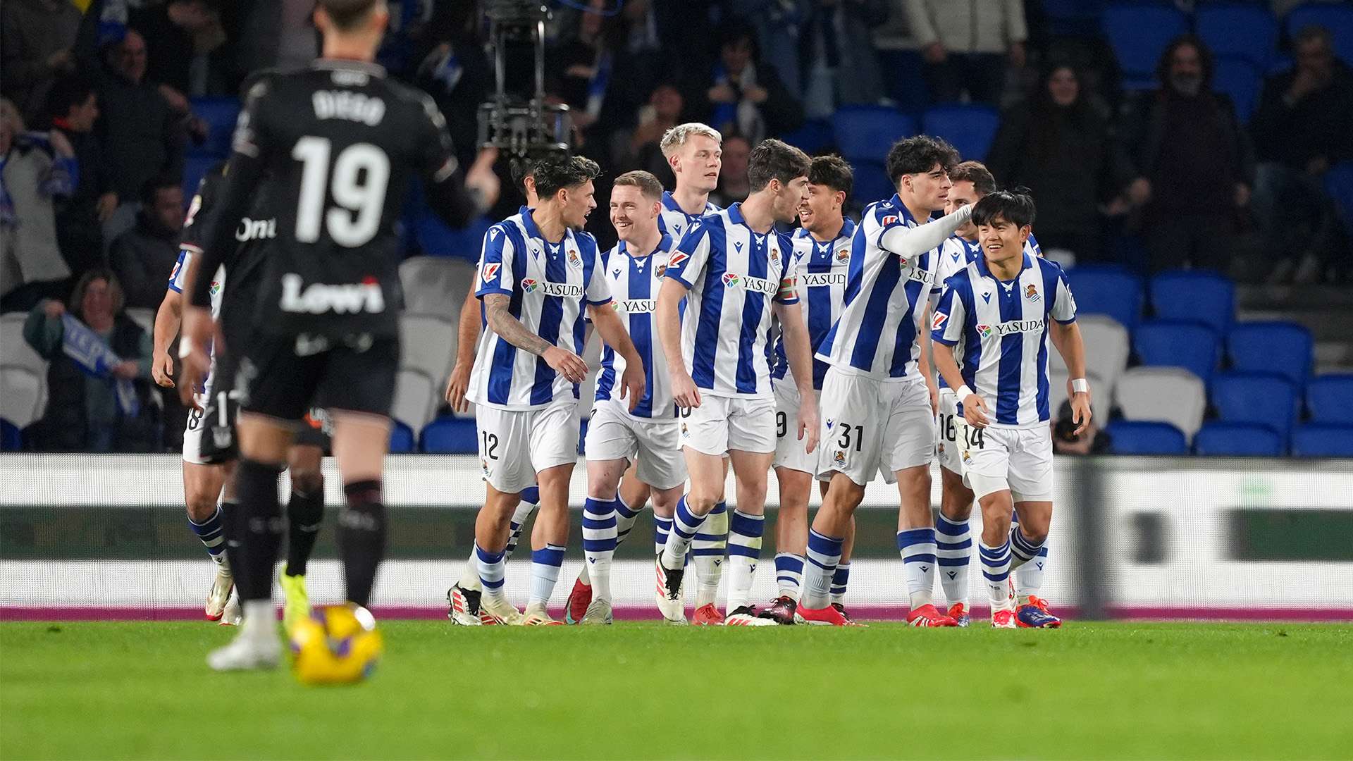 也是在为球 也是在为球